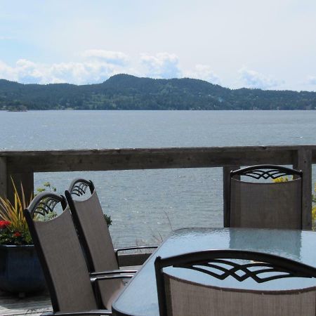 Arbutus Cove Guesthouse Metchosin Bagian luar foto