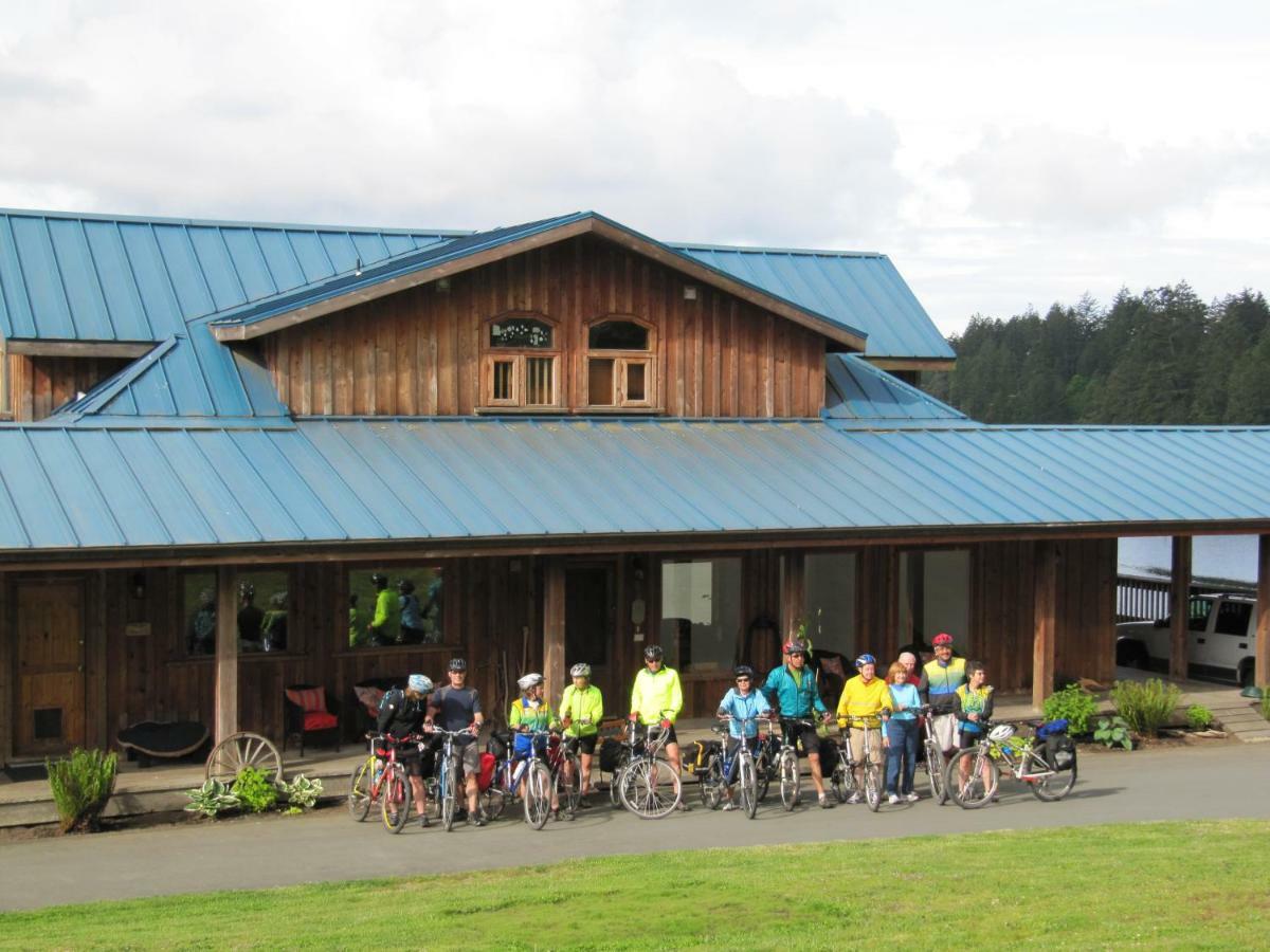 Arbutus Cove Guesthouse Metchosin Bagian luar foto